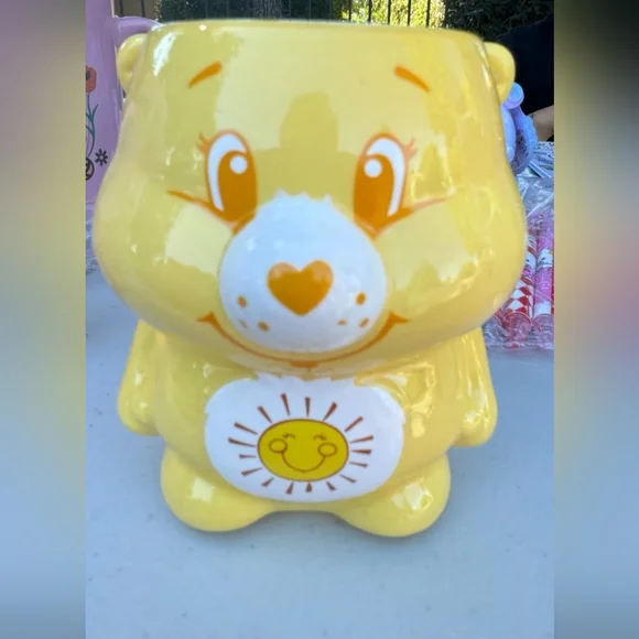 Yellow Bear Mug - Picture 3 of 6